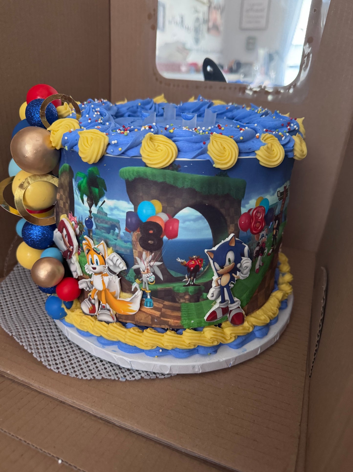 Buttercream 8-inch Round or Square Custom Cake