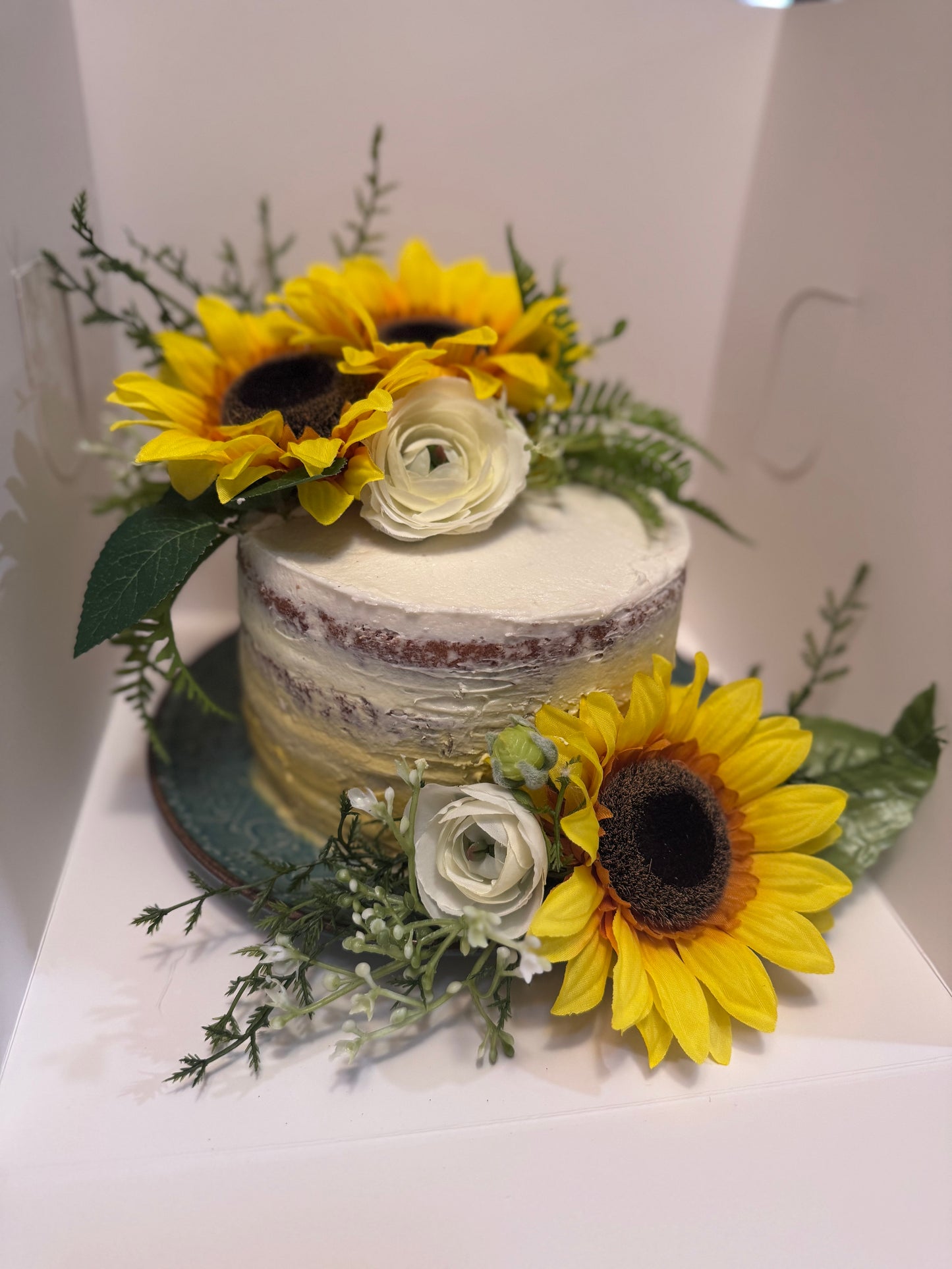 Buttercream 6-inch Round Cake