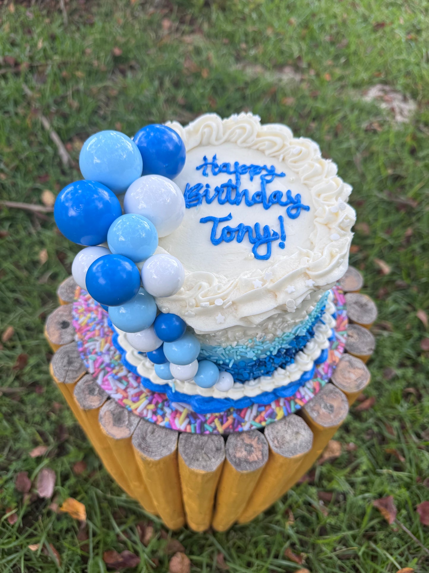 Buttercream 8-inch Round or Square Custom Cake