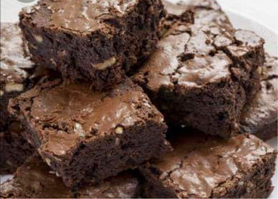Trays of Sugar-Free/Keto-Friendly Ooey Gooey Brownies/Strawberry Cheesecake Bars/ Lemon Cheesecake Bars/ or Blueberry Cheesecake Bars