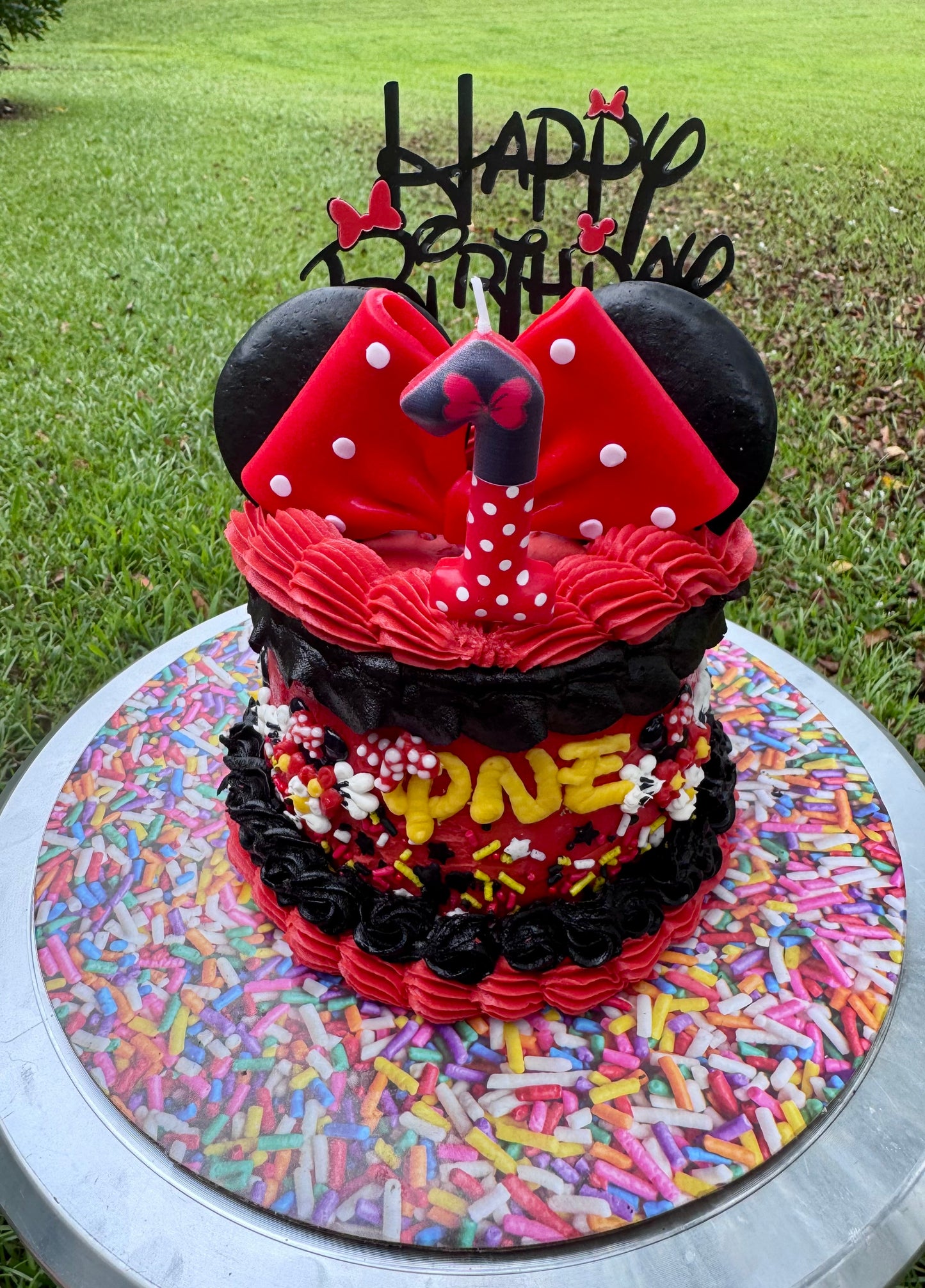Buttercream 8-inch Round or Square Custom Cake