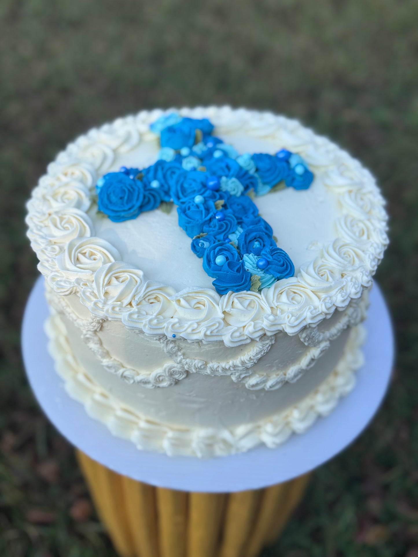 Buttercream 8-inch Round or Square Custom Cake