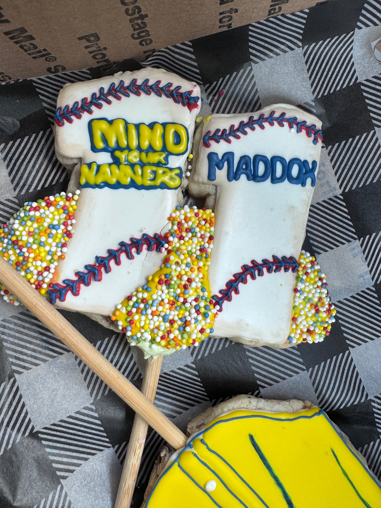 Custom Cake Topper Cookie